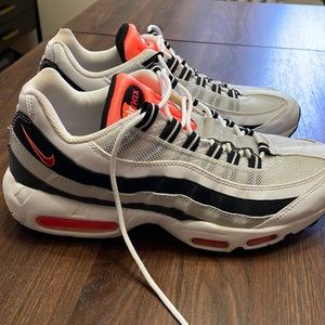 Nike Air Max Airmax 95 2014 white and orange size 10
